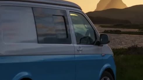 Tilly – Rox Campers - Luxury 4 Berth VW T6 Campervan with Night heater