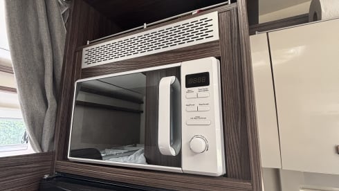 Betty  – 6 berth Benimar Mileo from 2018