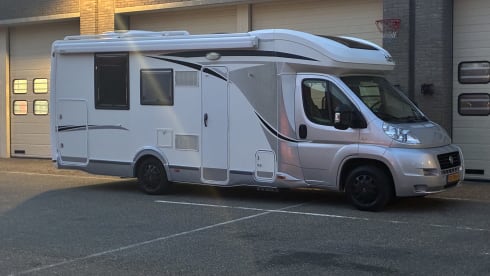 Fijne volledig ingerichte camper.  