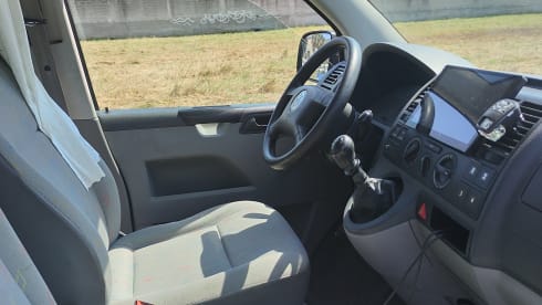 Van T5 Bari β Van T5 Bari