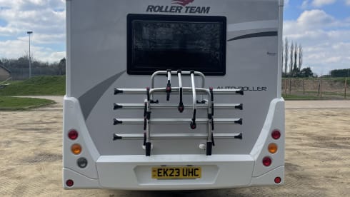 James  – 6 berth Roller Team alcove from 2023