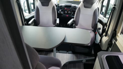 Rode rakker –  Rare & luxurious camper with 2 fixed beds for 4p (2020) 