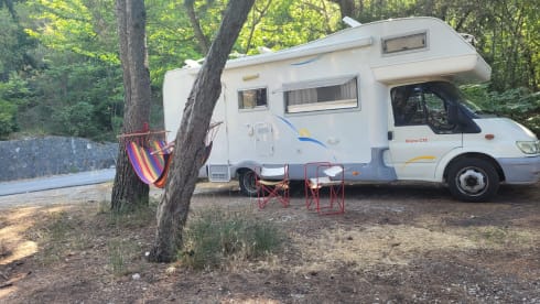 CI-TRULLO – 7-seater camper for families or groups