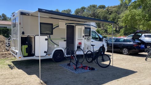 Luxe gezinscamper – Chausson 720 Titanium Premium Nordic Edition