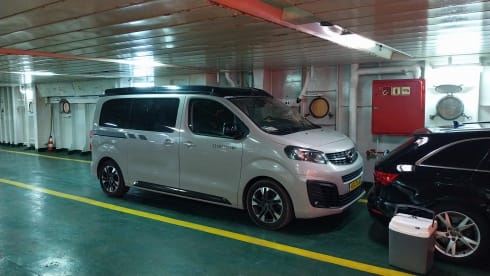 Camper Dethleffs per 4 persone, modello 2021