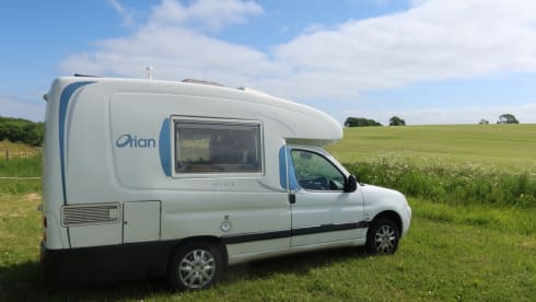 2 berth Peugeot integrated from 2012