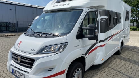 Bono – Family camper with pull-down bed and length beds