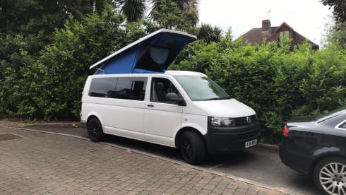 Stan – VW T5.1 - 4 berth campervan 2014