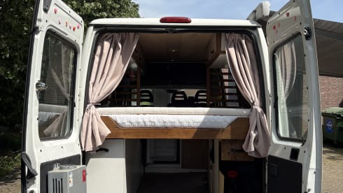 Hubble – 2p Fiat bus uit 2002