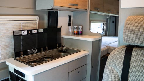 CG10 – 4-person Hymer bus from 2024