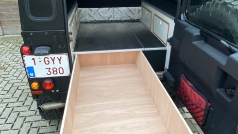 Den Jay – 2p Land Rover rooftop uit 2011