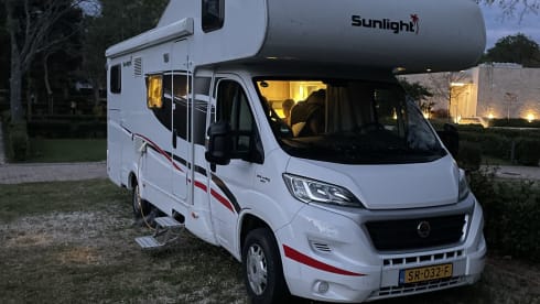 Fryske camper  – 4p Sunlight alcove from 2017