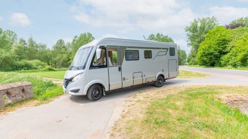 Go on an adventure with this luxurious 2022 Mercedes-Benz motorhome!