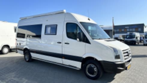 Joy Ride – 2p Volkswagen Crafter from 2010