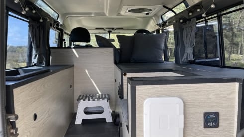Louver – 2/3p Landrover Defender 110. Complete installation for your comfortable adventure