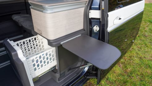 Lewis – 4-Sitzer Volkswagen California Campervan ab 2026