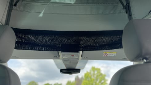 4p Volkswagen campervan uit 2024