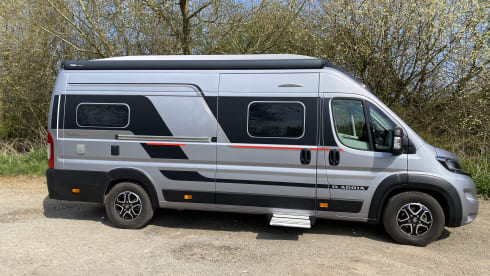 Pebble – 4 Schlafplätze – Fiat Adria Camper Van