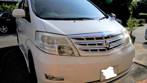 White Camper – Toyota Alphard Family Campervan for your Staycation