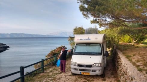 4 person Adriatik 650 semi-integrated from 2006