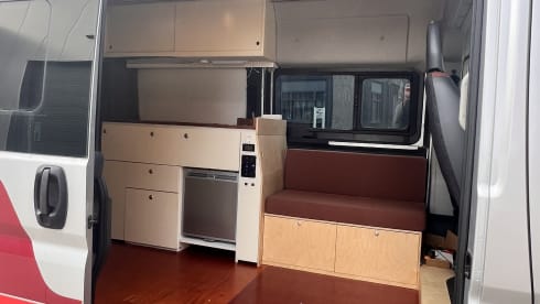 Lucky – 2p Fiat campervan from 2009