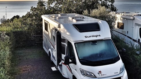 4 person camper Fiat Ducato Sunlight T69