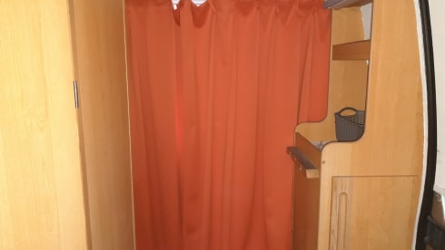 Compact fine Pössl bus factory construction with shower