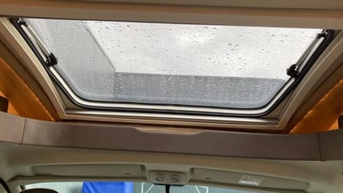 Sinne – Automatic, Luxury KNAUS Live TI 650MEG "new" Automatic 140 HP very economical 