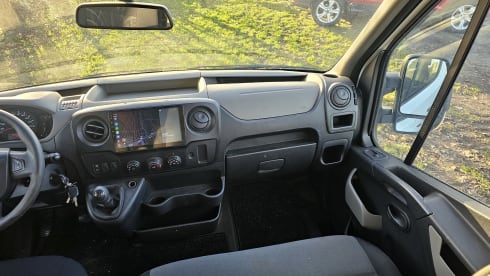 2p Renault bus from 2016