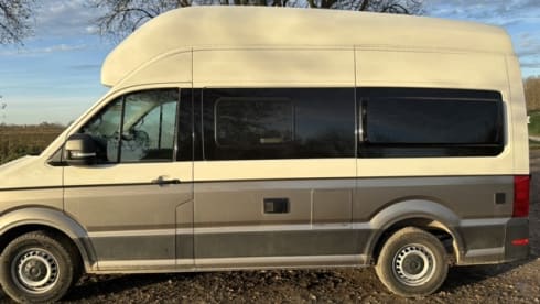 GROETEN BEER – 4-seater Volkswagen bus from 2025