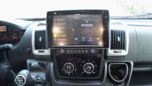 genesis – 4p Challenger integrated uit 2016