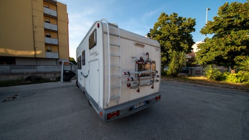 Stitchy Tandy – Air Conditioning, Electric Generator and Storage for bikes/motorcycles: enjoy!