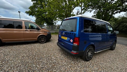 YR72XCE NOMAD –  4 Berth Nomad Camper Romford -Romford