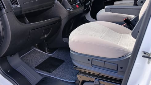 4 berth beautifully presented, comfortable, great for couples & families.