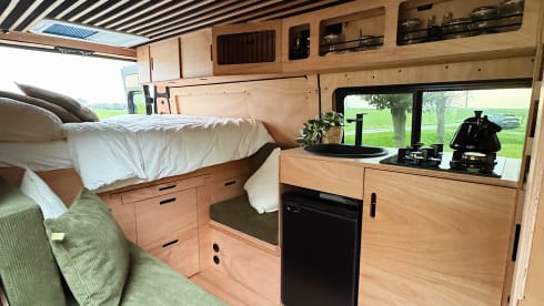 3p Peugeot bus from 2017