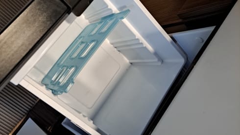 4p Benimar semi-integrated from 2018