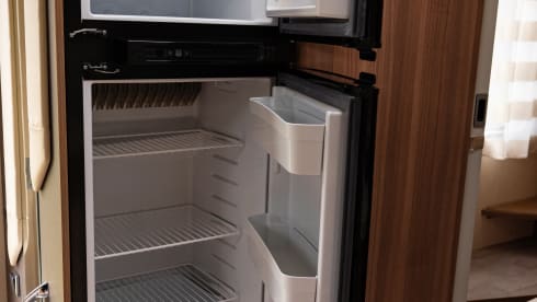 Luxe  4p camper – 4p Ford semi-integrated uit 2015