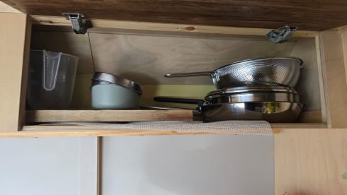 Herdy 🐑 – ✨ Luxuriöser Campervan mit 2 Schlafplätzen – nur für Erwachsene | Autarkie-fähig | Hundefreundlich ✨