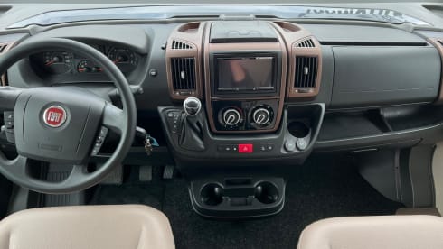 The Roamer – 6p McLouis integrated uit 2021