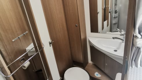 Anne – Carado i447