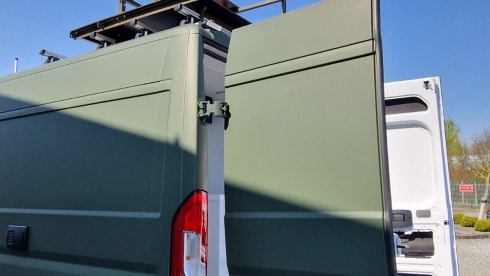 Jagdmahl – Hunting & Fishing Motorhome for 2 people