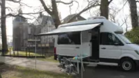 4p Volkswagen bus from 2020