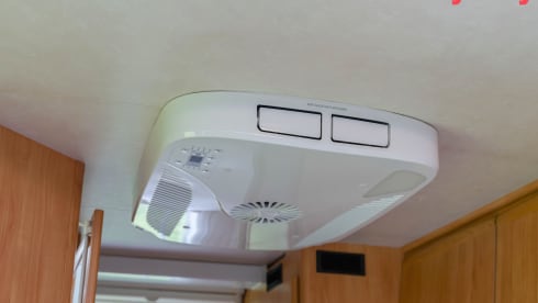 Jip  – Adria Camper from 2004 for 4p