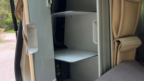 4p Volkswagen campervan from 2005