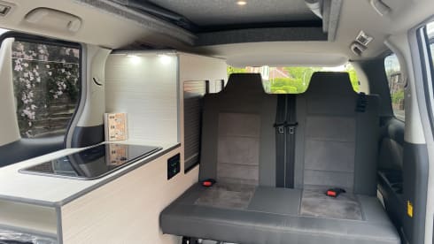 Bobby – 4 berth Toyota campervan