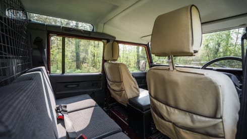 Cherry Belle – Land Rover Camper for Family Adventure