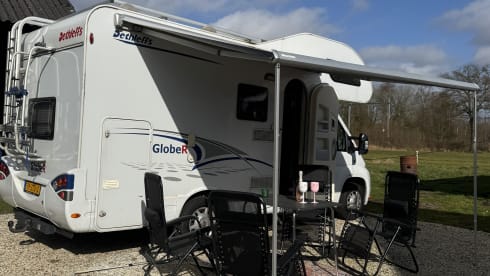 Compacte 6p camper – 6p Dethleffs alcove from 2008