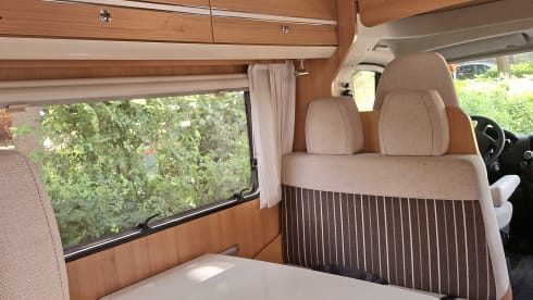 Huisje op wielen om mee op avontuur te gaan! – Schönes Familienwohnmobil
