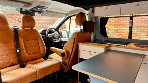 Taylor Trafic – **’Renault Trafic Sport Camper - 4 Birth**