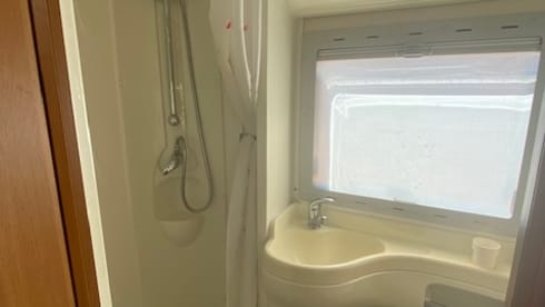 CAMPER FOR FAMILIES MAX 4 PEOPLE